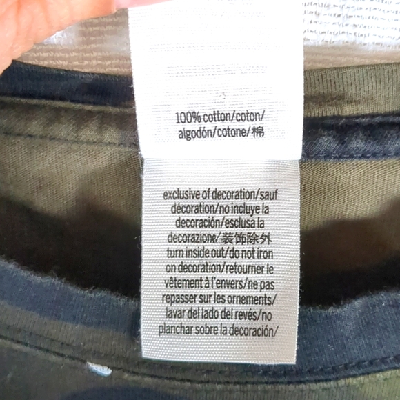 Victoria Secret PINK Camo Long Sleeve T Shirt W/ Pocket Size Small EUC - Picture 7 of 11